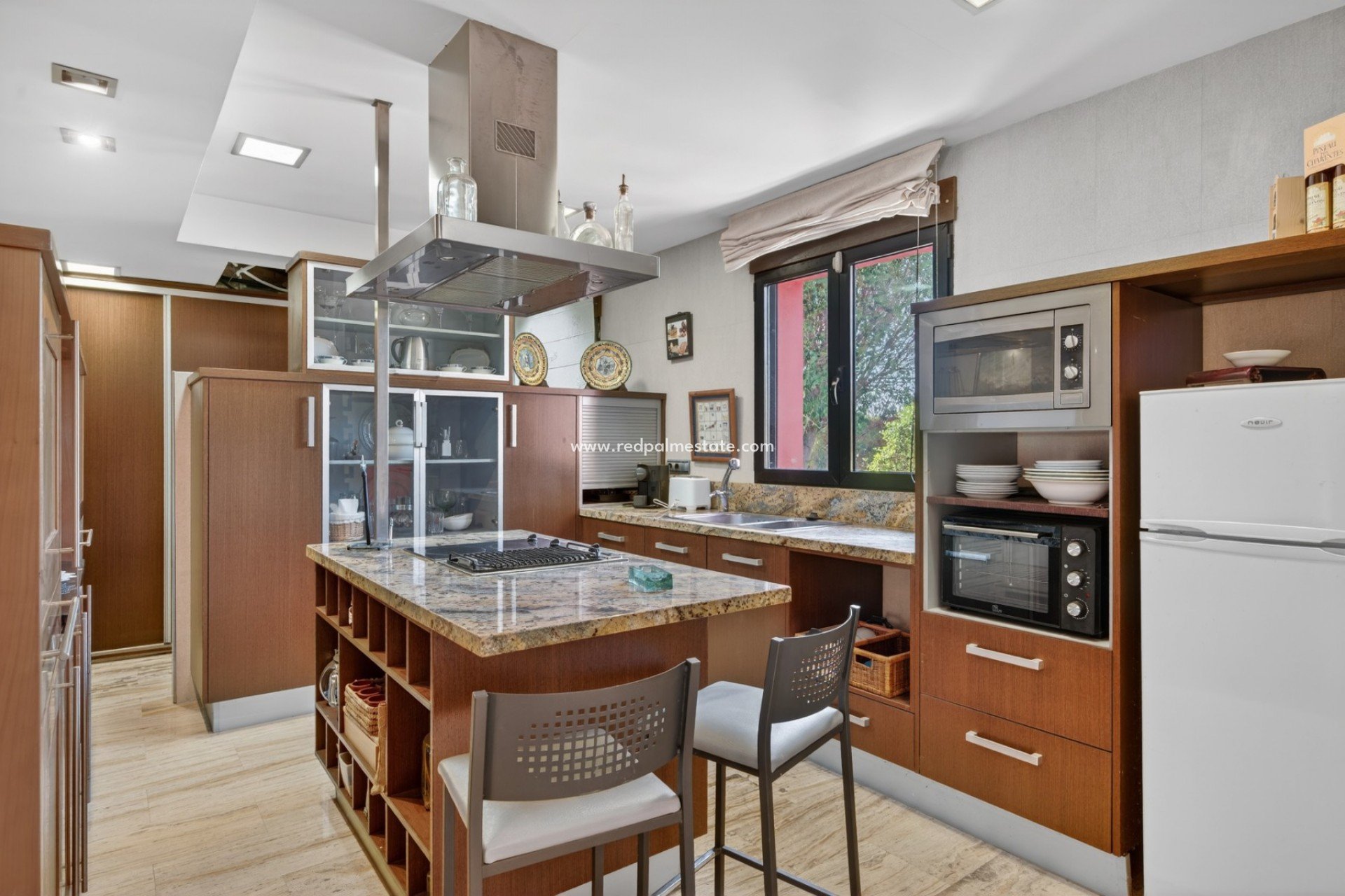 Reventa - Villa -
Santa Pola