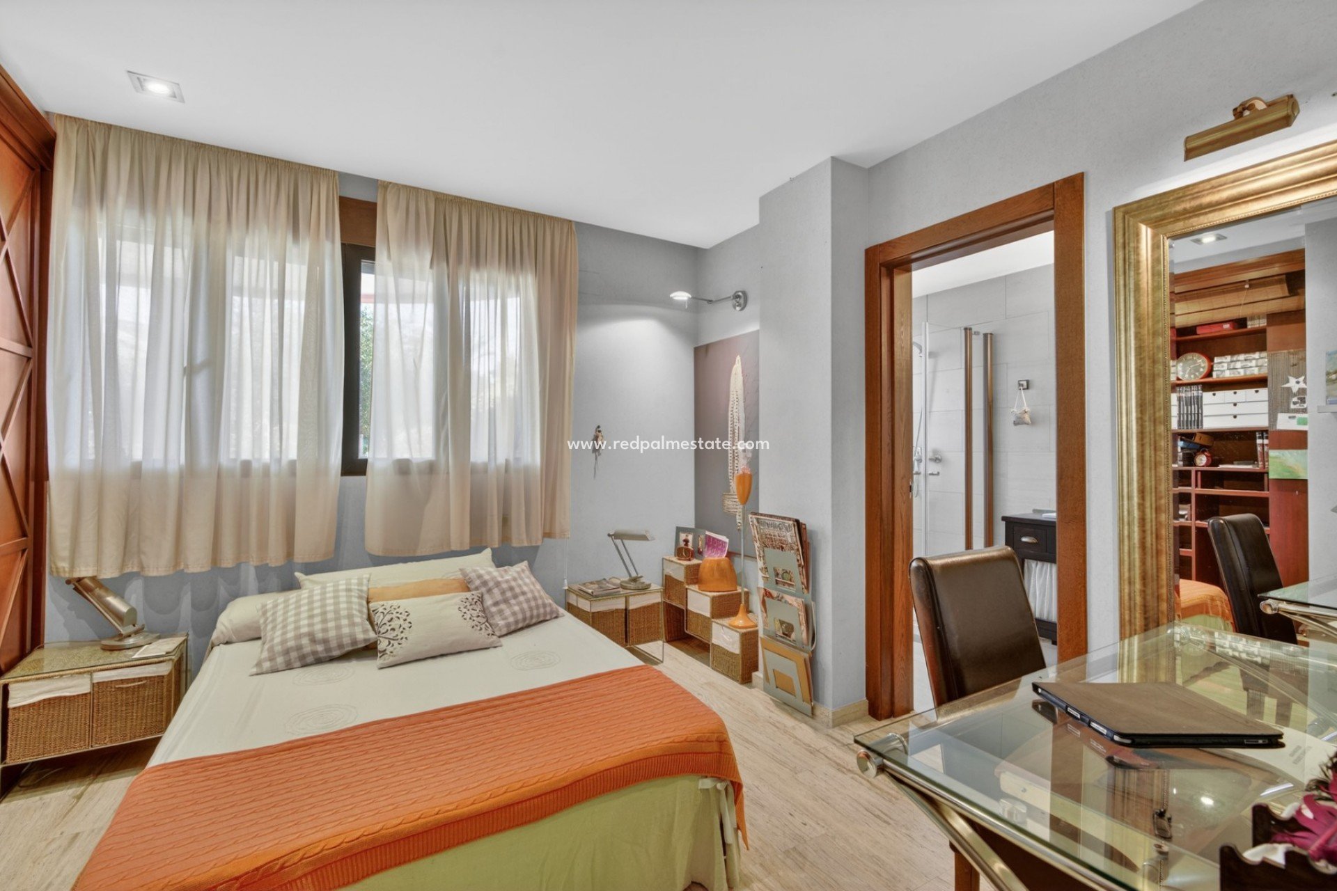 Reventa - Villa -
Santa Pola