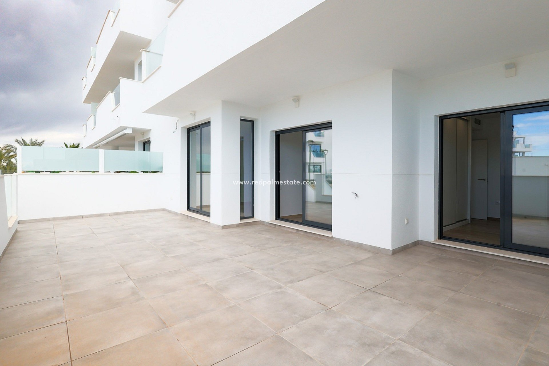 Reventa - Villa -
Santa Rosalia Resort - Inland