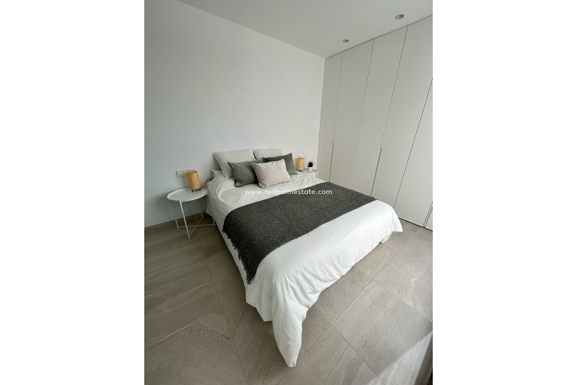 Reventa - Villa -
Santa Rosalia Resort - Inland