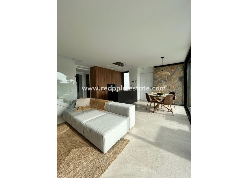 Reventa - Villa -
Santa Rosalia Resort - Inland