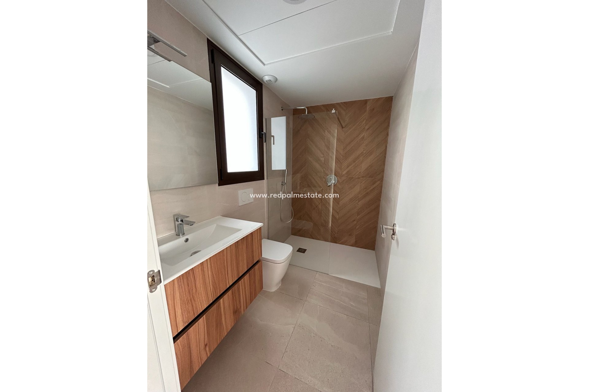 Reventa - Villa -
Santa Rosalia Resort - Inland