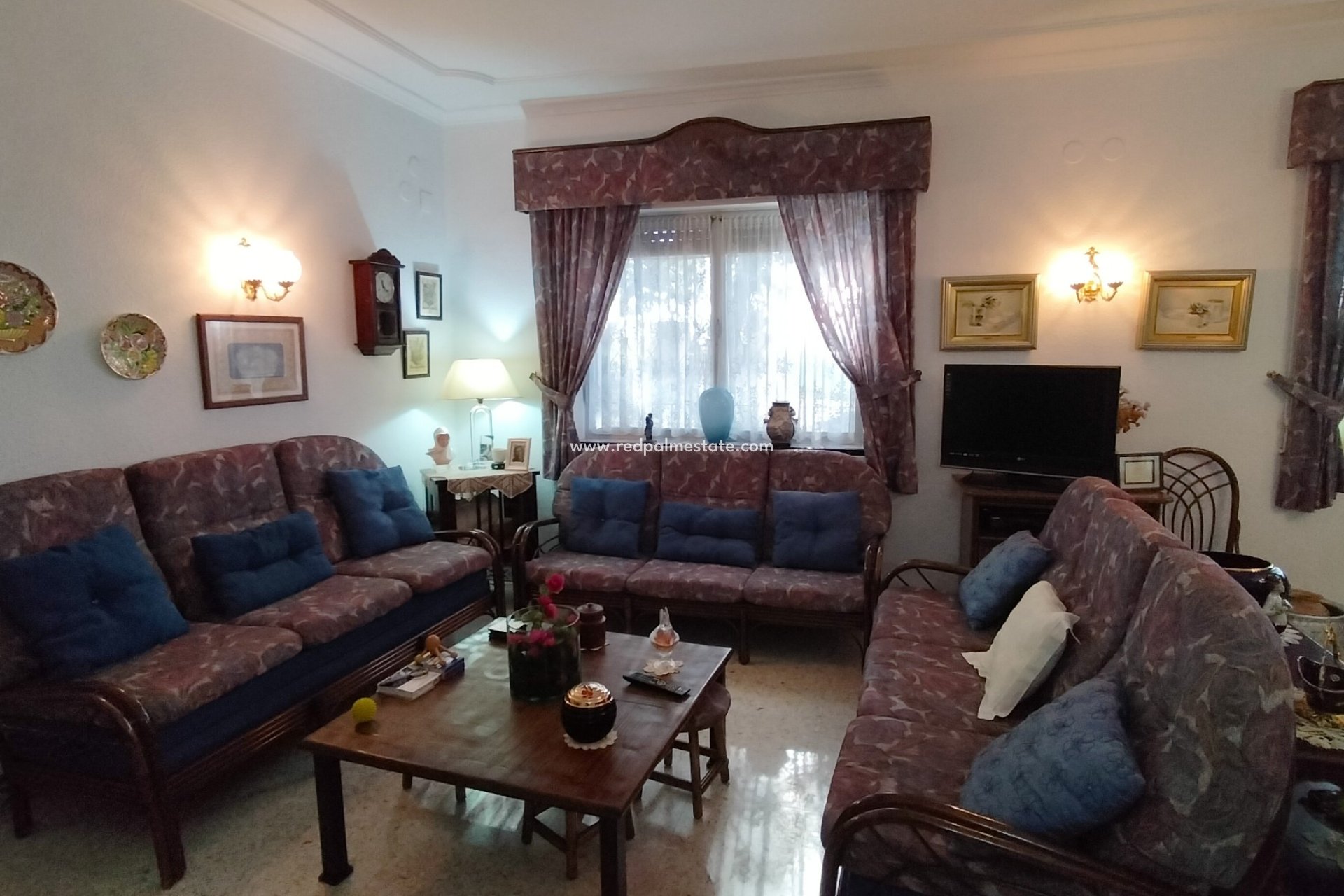 Reventa - Villa -
Sax - Inland