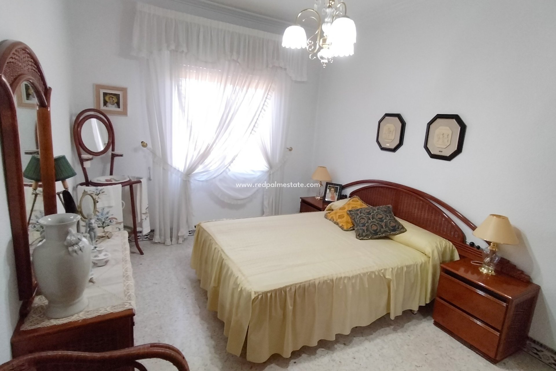 Reventa - Villa -
Sax - Inland