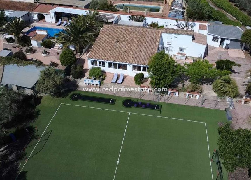 Reventa - Villa -
Sax - Inland