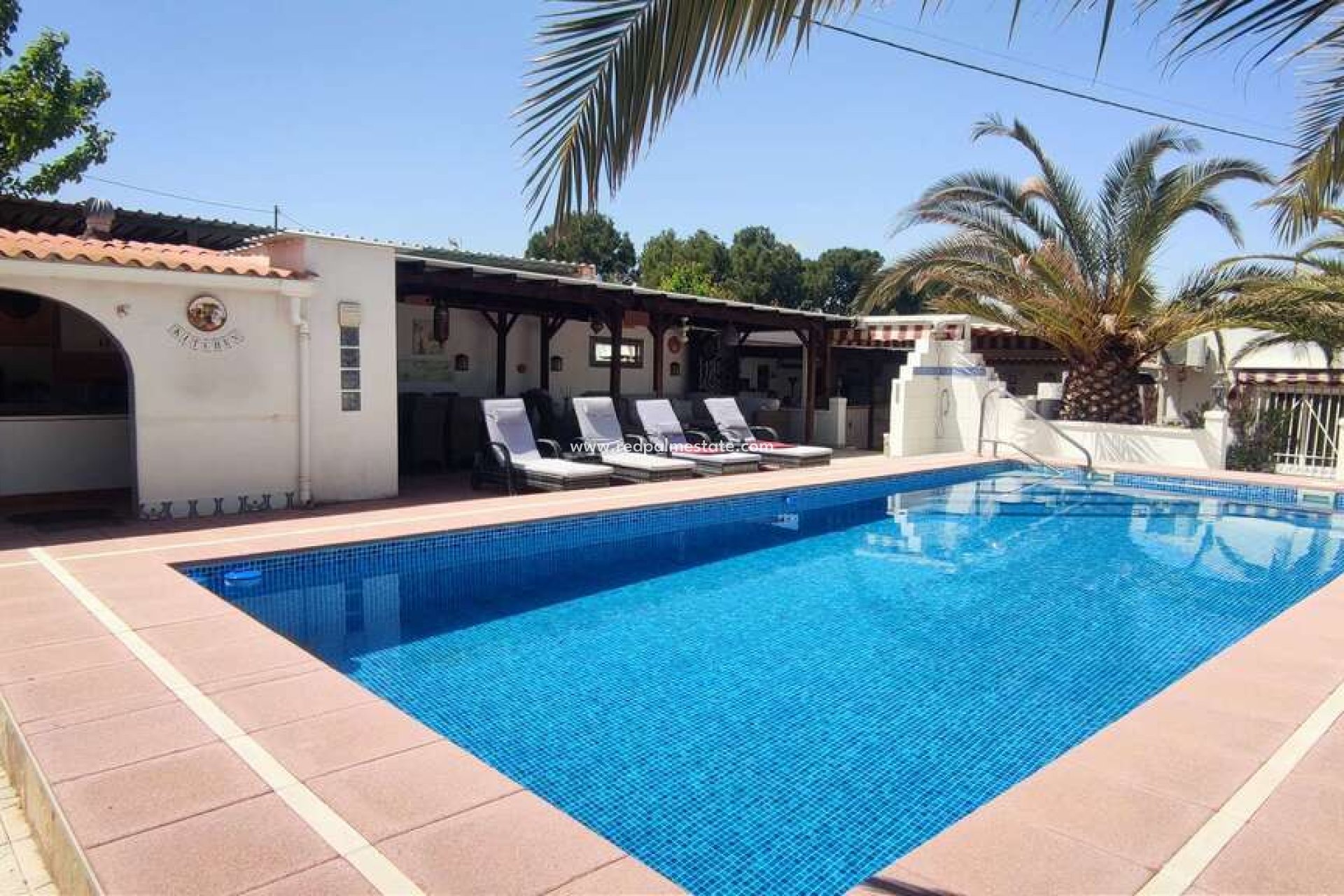 Reventa - Villa -
Sax - Inland