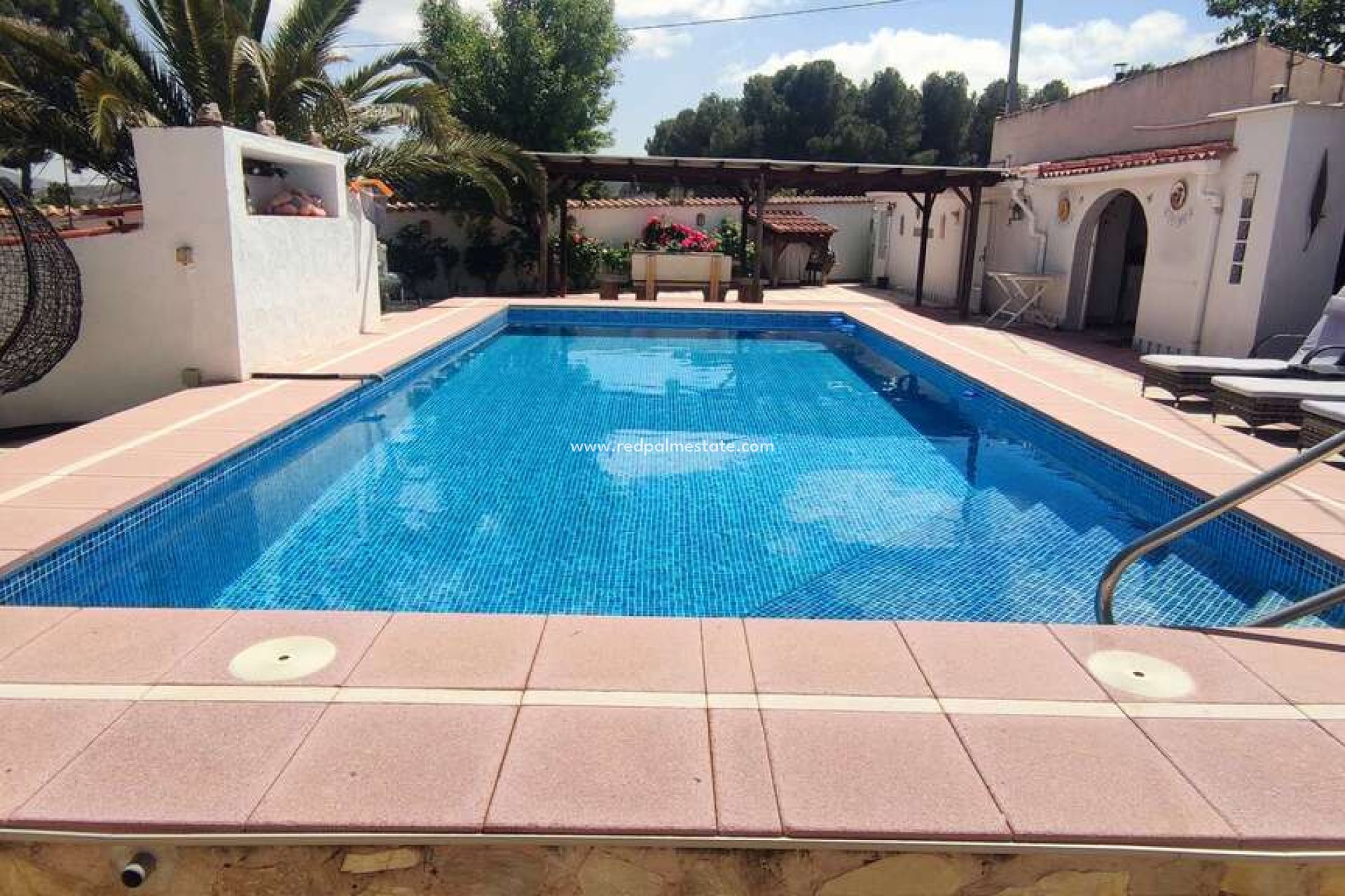 Reventa - Villa -
Sax - Inland