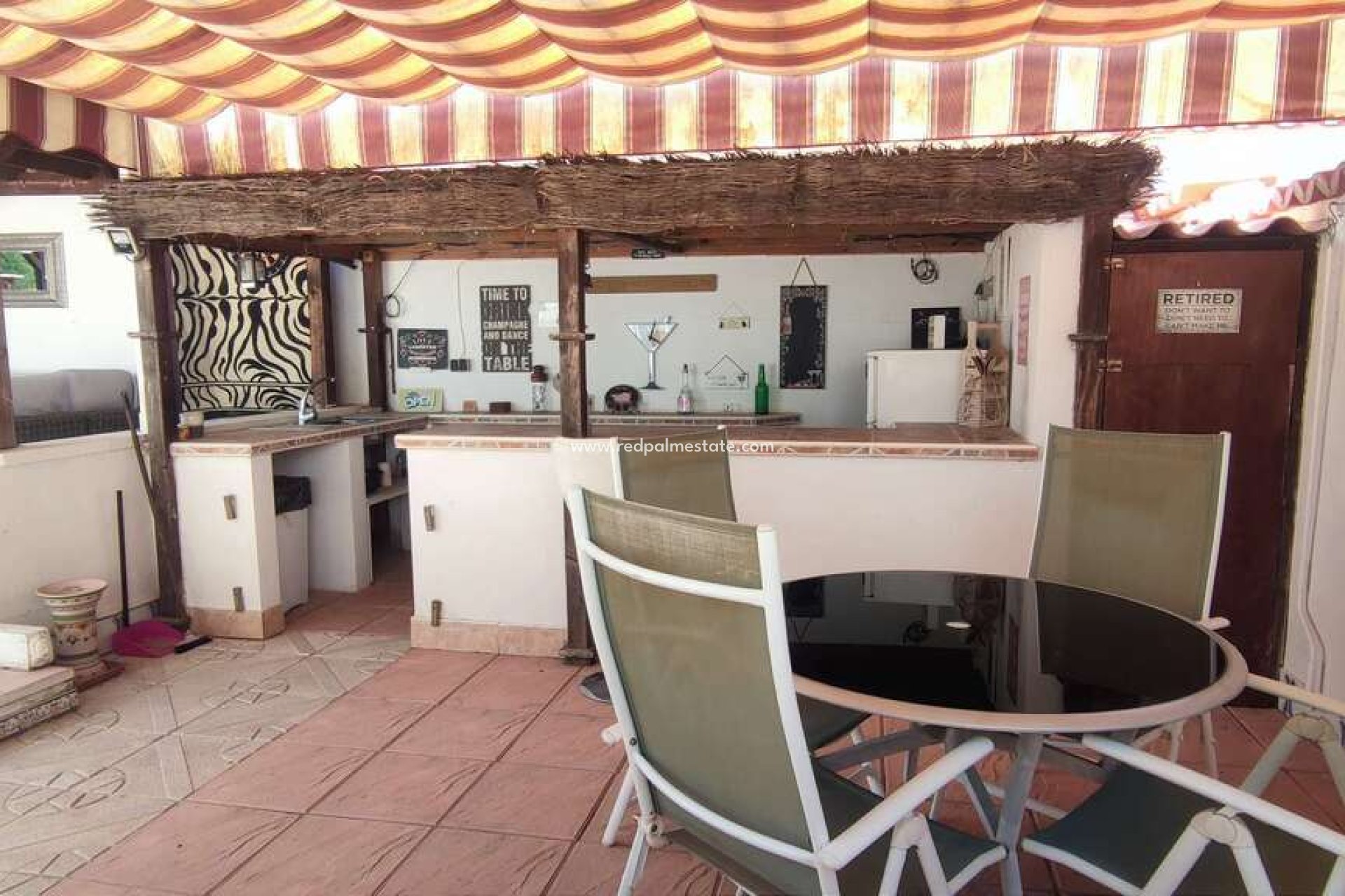 Reventa - Villa -
Sax - Inland