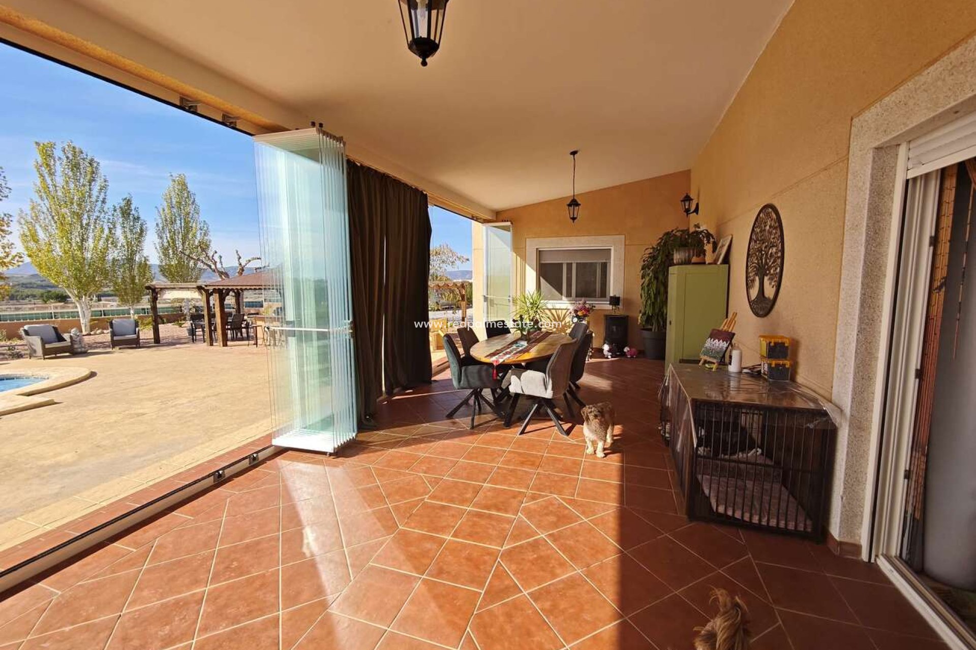 Reventa - Villa -
Sax - Inland