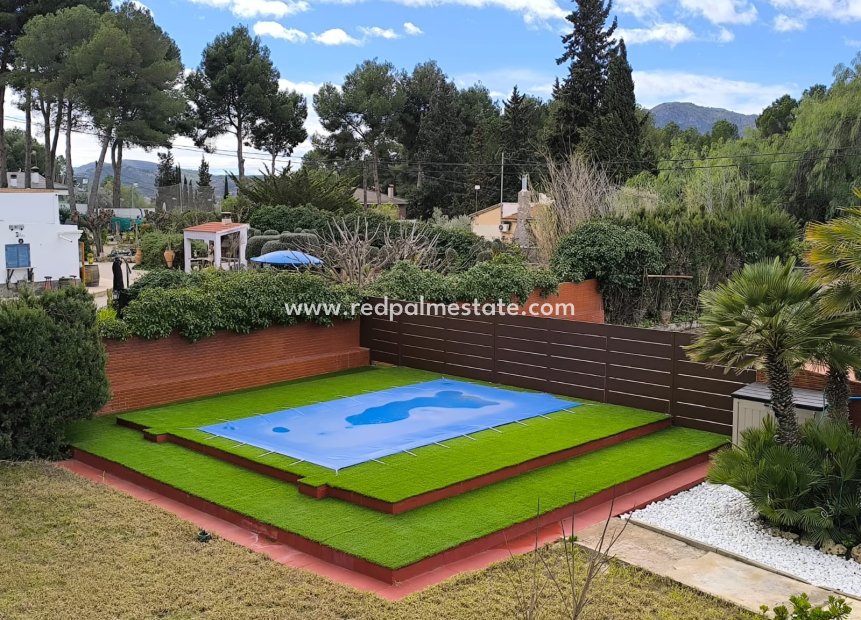 Reventa - Villa -
Sax - Inland