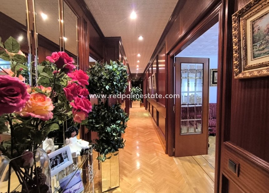 Reventa - Villa -
Sax - Inland