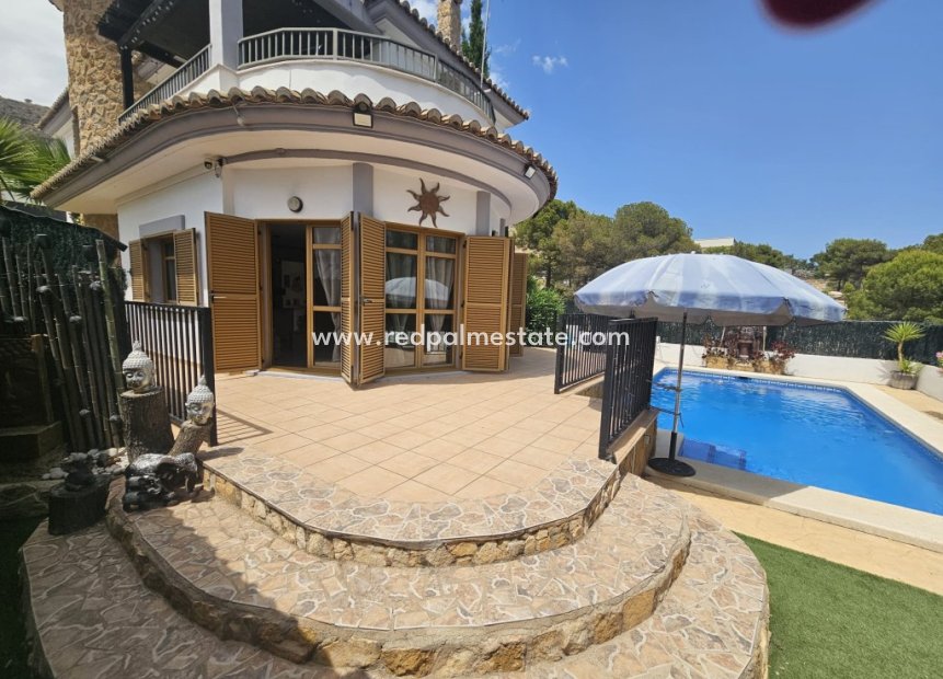 Reventa - Villa -
Sierra Cortina - Inland