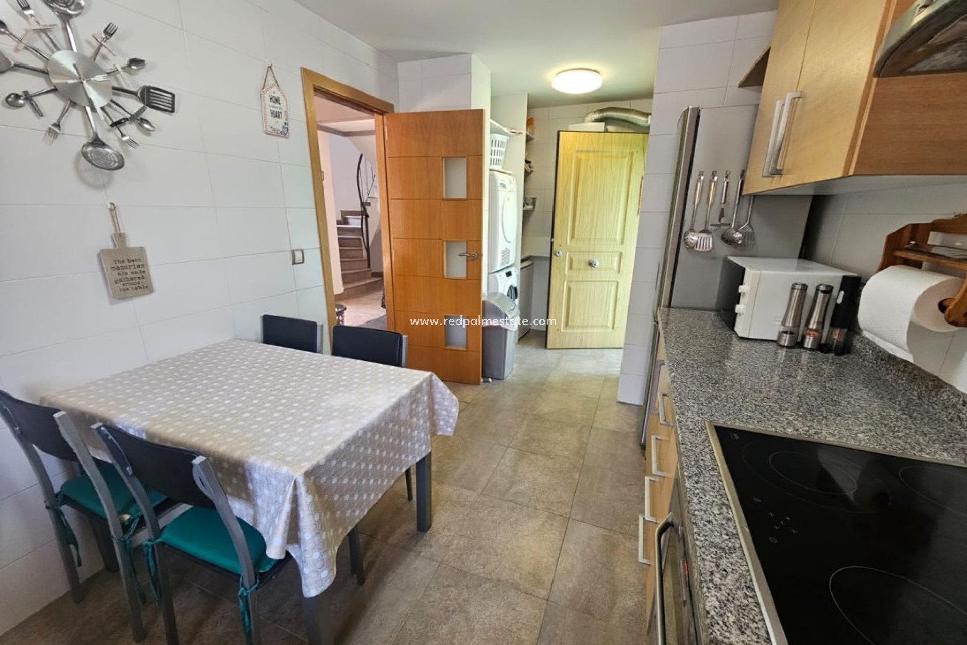 Reventa - Villa -
Sierra Cortina - Inland