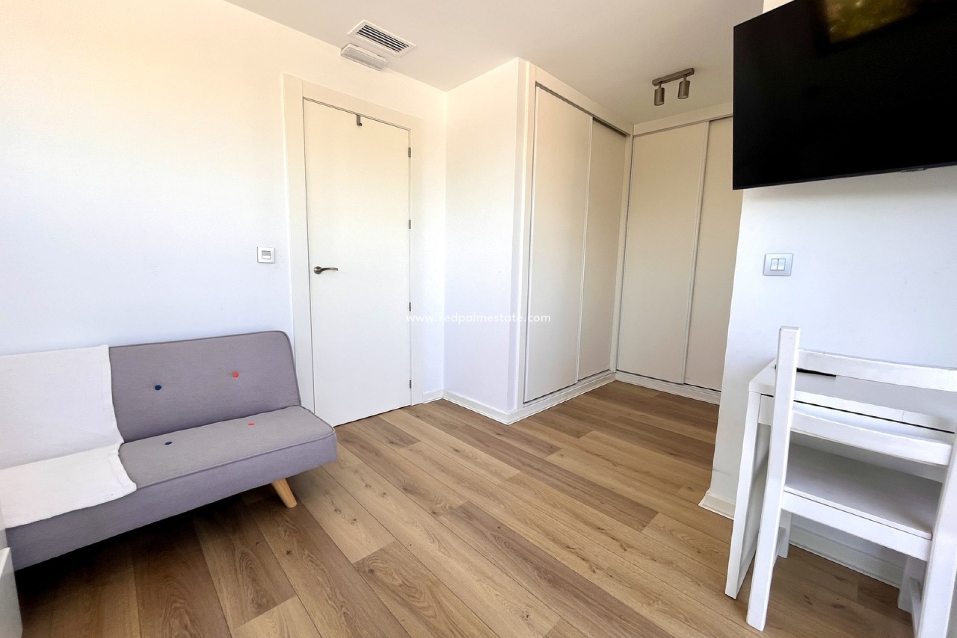 Reventa - Villa -
Torre de la Horadada - Costa Blanca