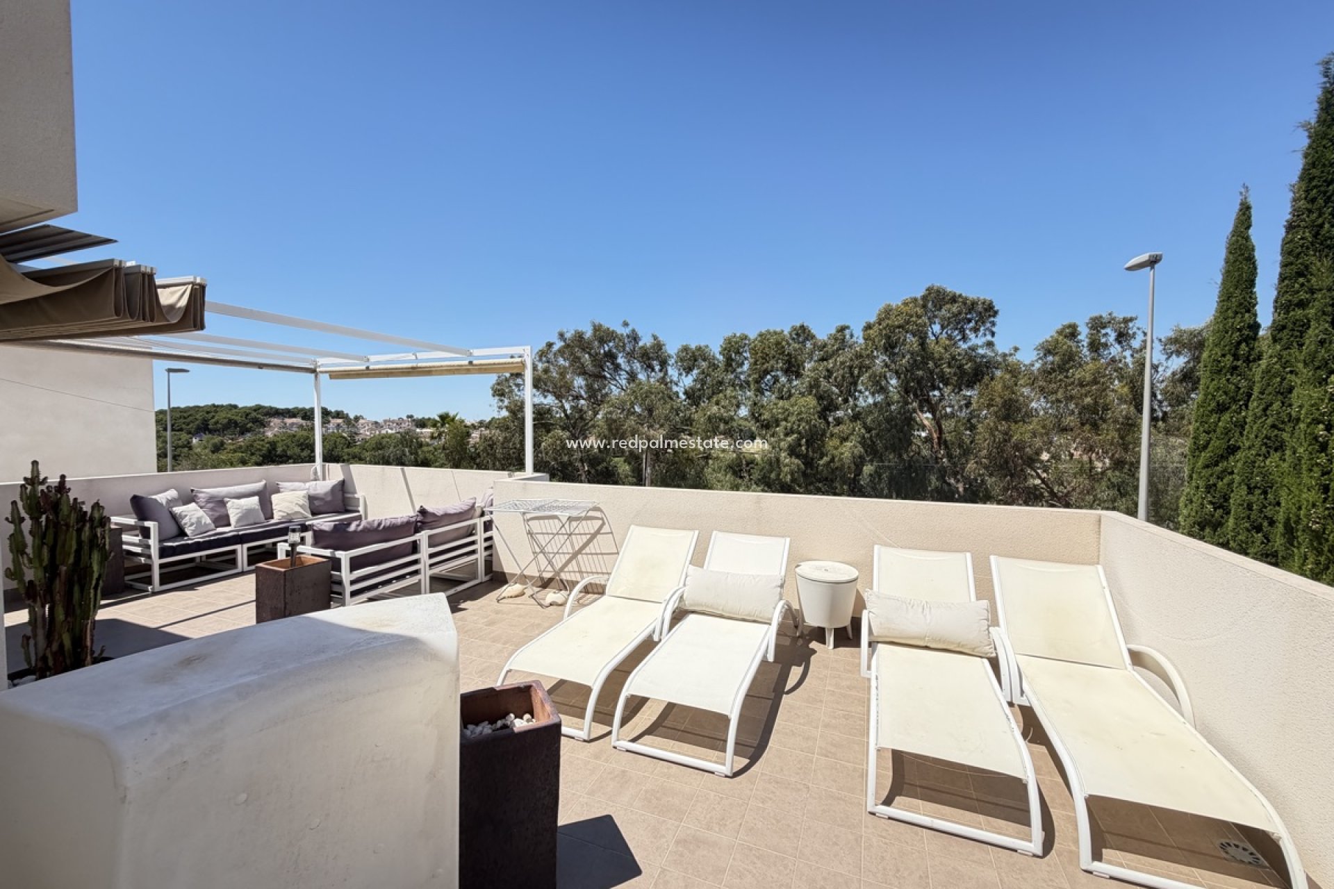 Reventa - Villa -
Torre de la Horadada - Mil Palmeras
