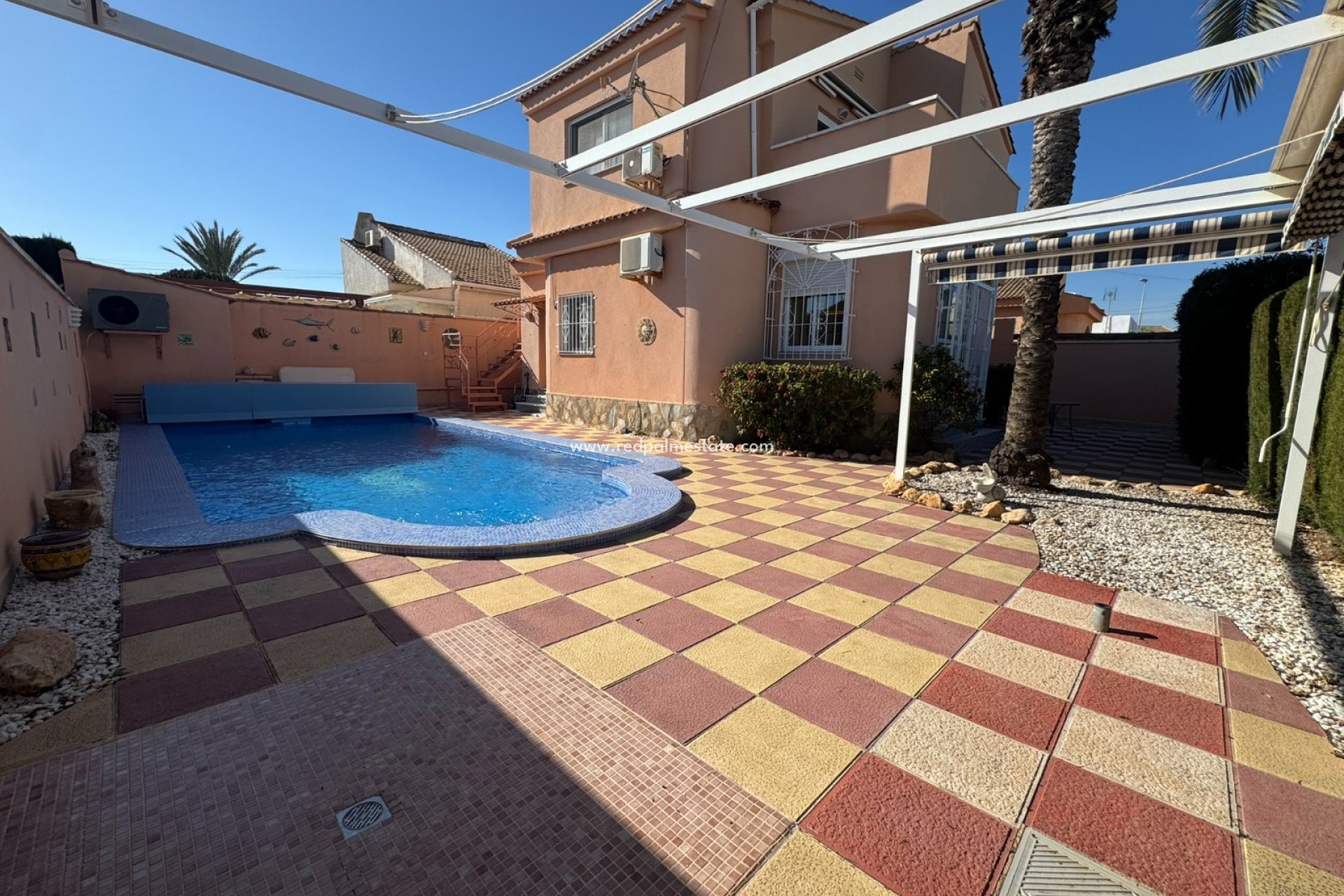 Reventa - Villa -
Torre de la Horadada - Mil Palmeras