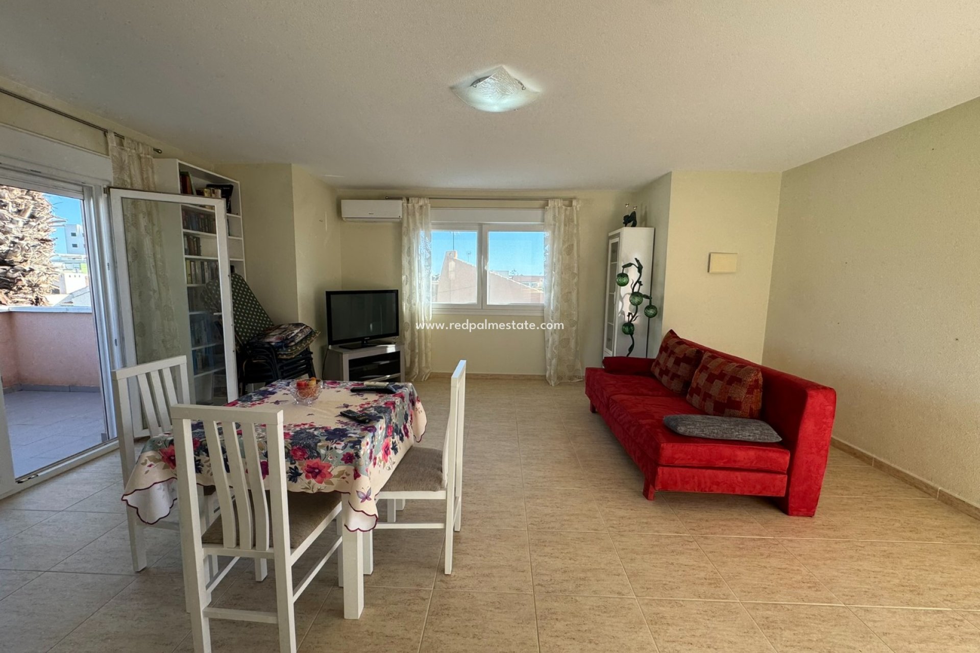 Reventa - Villa -
Torre de la Horadada - Mil Palmeras