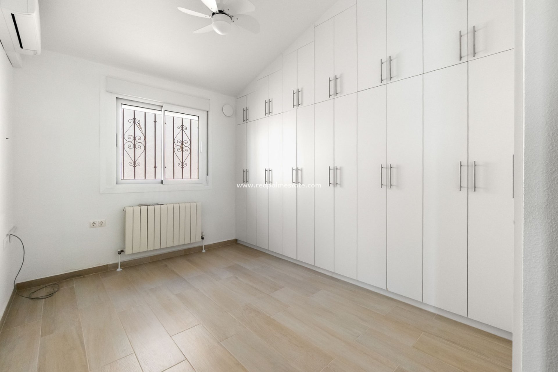 Reventa - Villa -
Torre de la Horadada