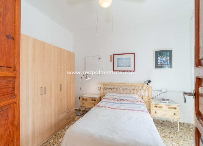 Reventa - Villa -
Torre Pacheco - Roldán