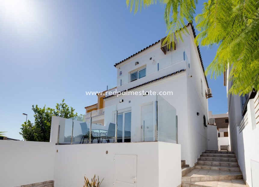 Reventa - Villa -
Torrevieja - Aguas Nueva