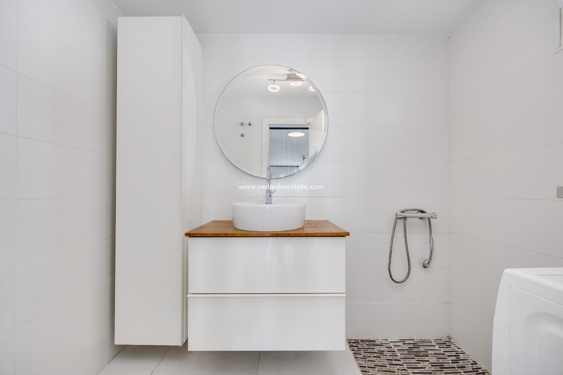 Reventa - Villa -
Torrevieja - Aguas Nueva