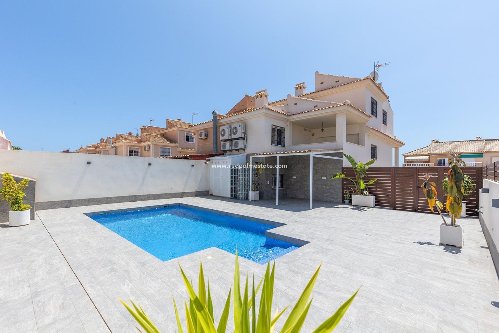 Reventa - Villa -
Torrevieja - Aguas Nueva
