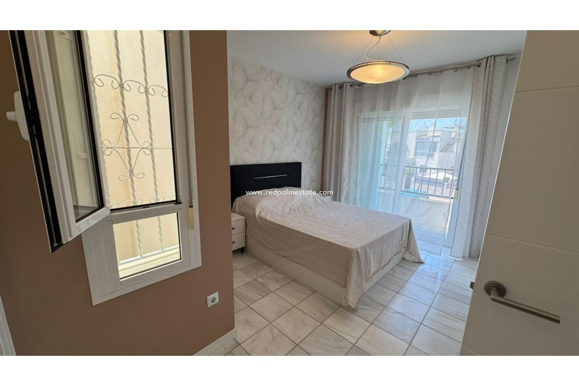 Reventa - Villa -
Torrevieja - Aguas Nueva