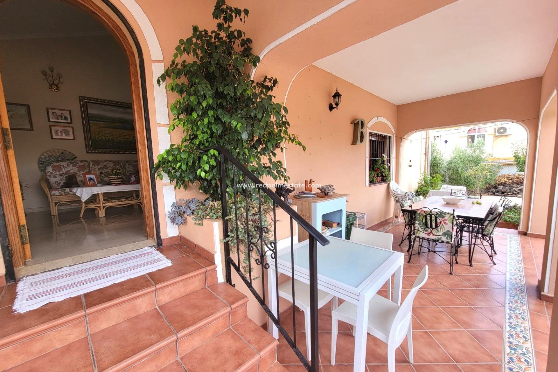 Reventa - Villa -
Torrevieja - Aguas Nueva