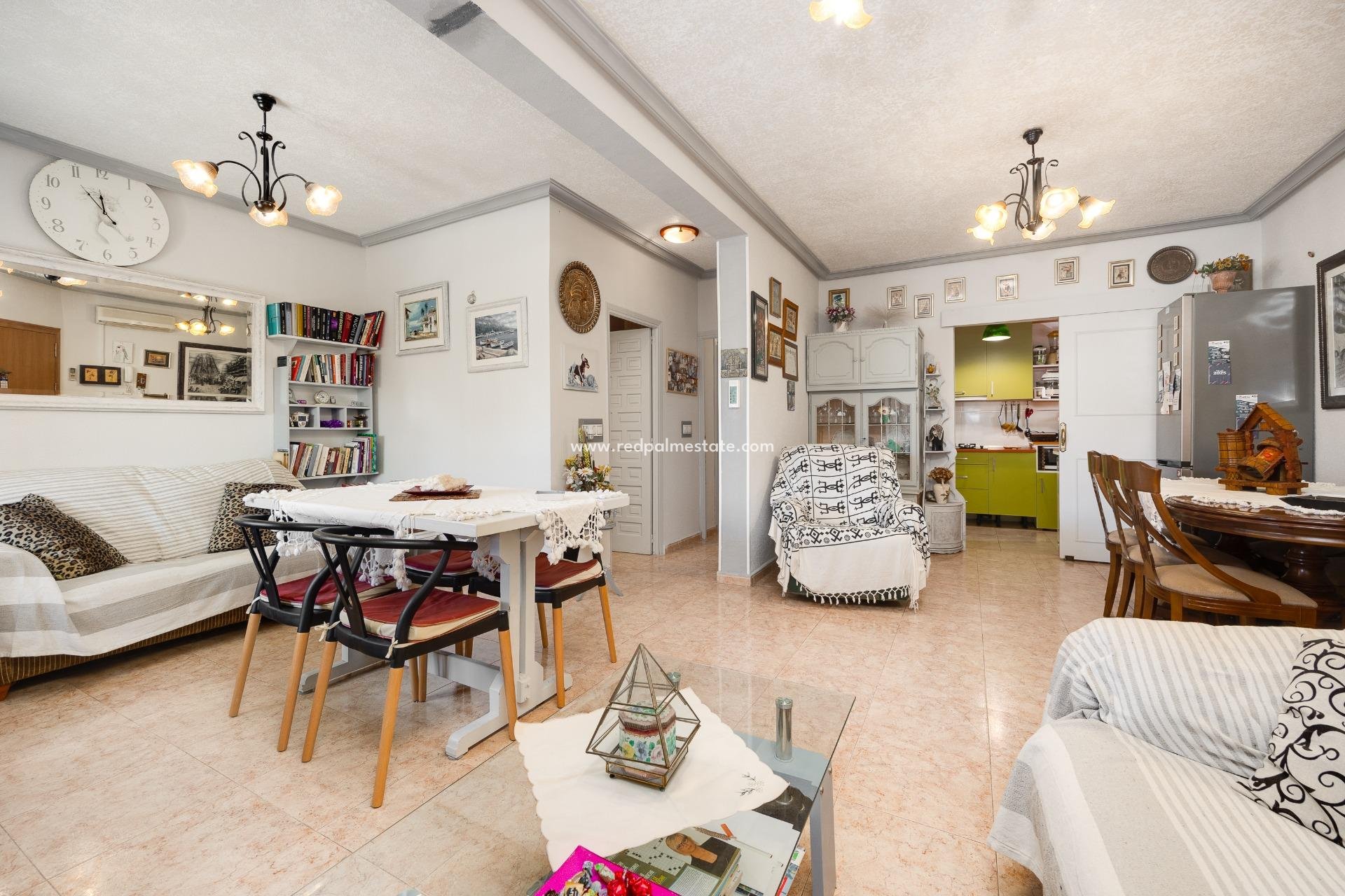 Reventa - Villa -
Torrevieja - Aguas Nueva