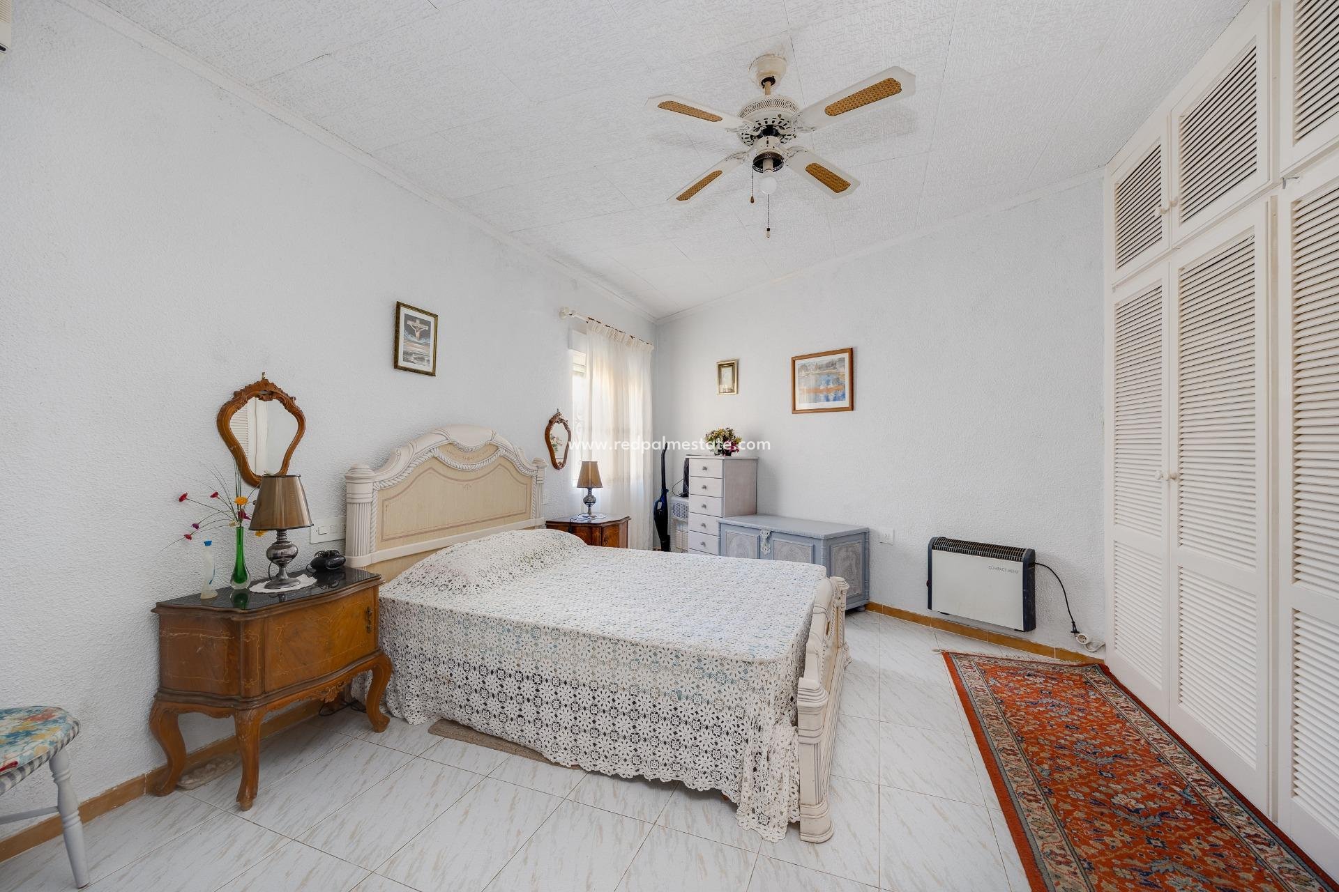 Reventa - Villa -
Torrevieja - Aguas Nueva