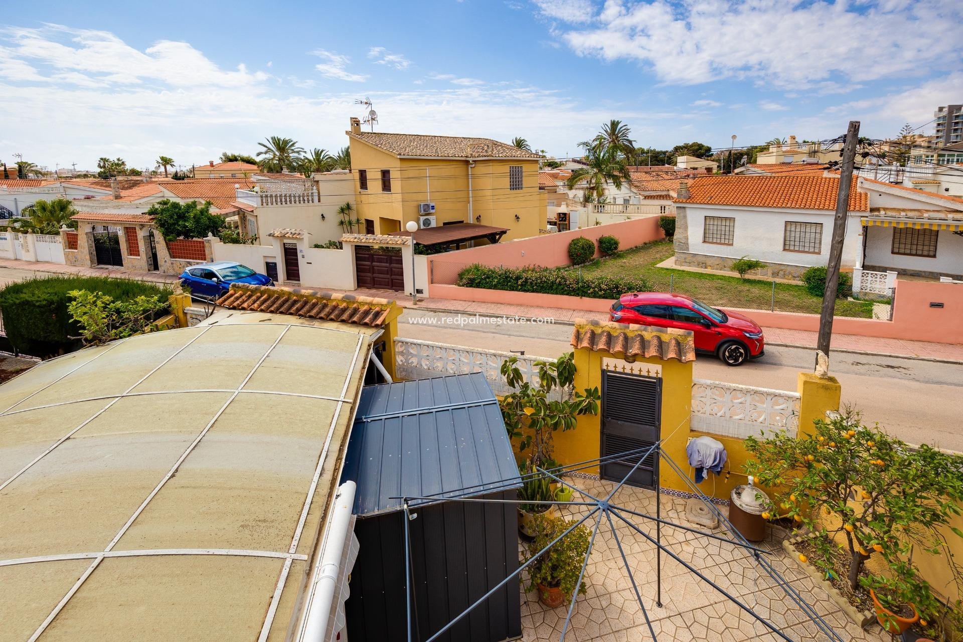 Reventa - Villa -
Torrevieja - Aguas Nueva