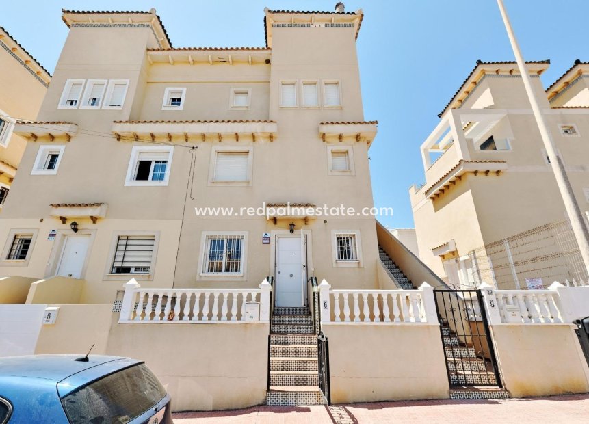 Reventa - Villa -
Torrevieja - Cabo cervera