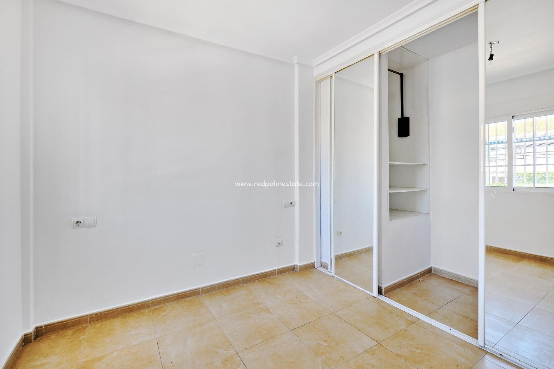 Reventa - Villa -
Torrevieja - Cabo cervera