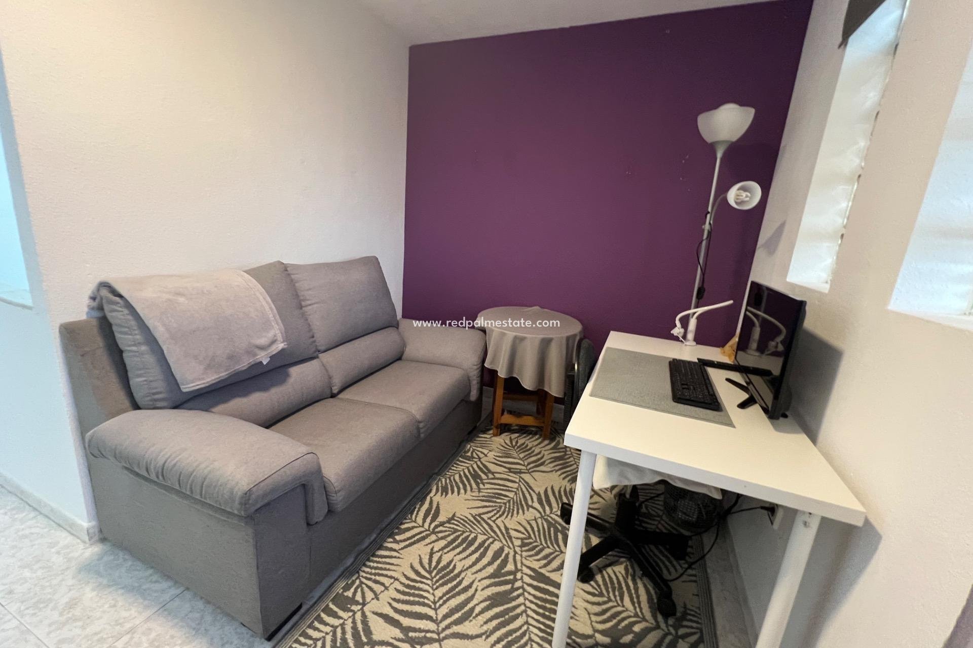 Reventa - Villa -
Torrevieja - Calas blanca