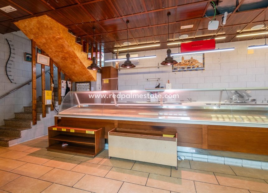 Reventa - Villa -
Torrevieja - Centro Torrevieja