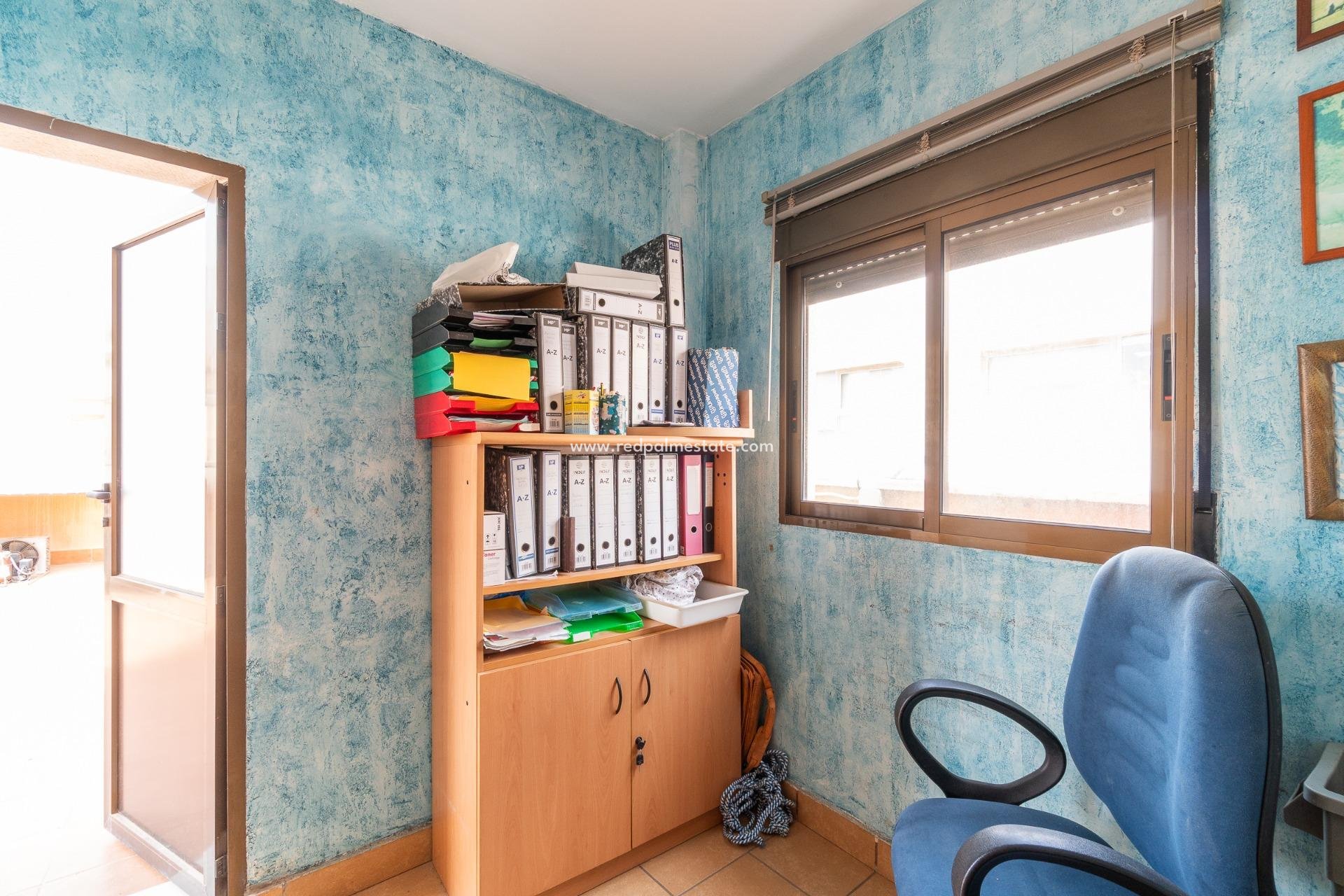 Reventa - Villa -
Torrevieja - Centro Torrevieja