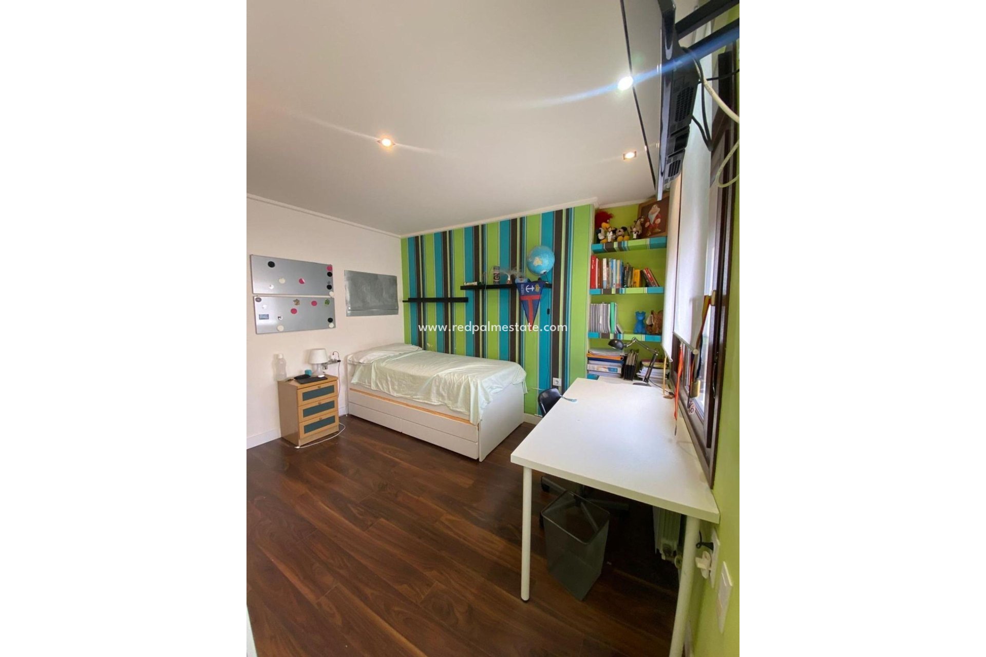 Reventa - Villa -
Torrevieja - Centro