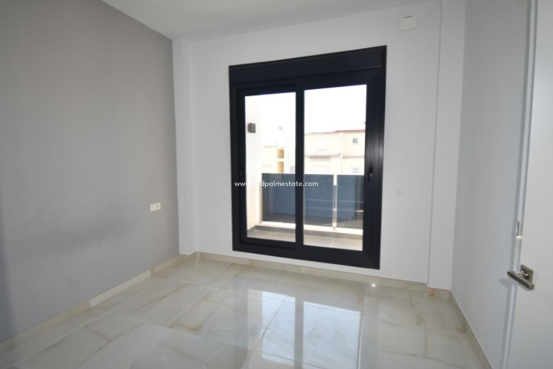 Reventa - Villa -
Torrevieja - Costa Blanca