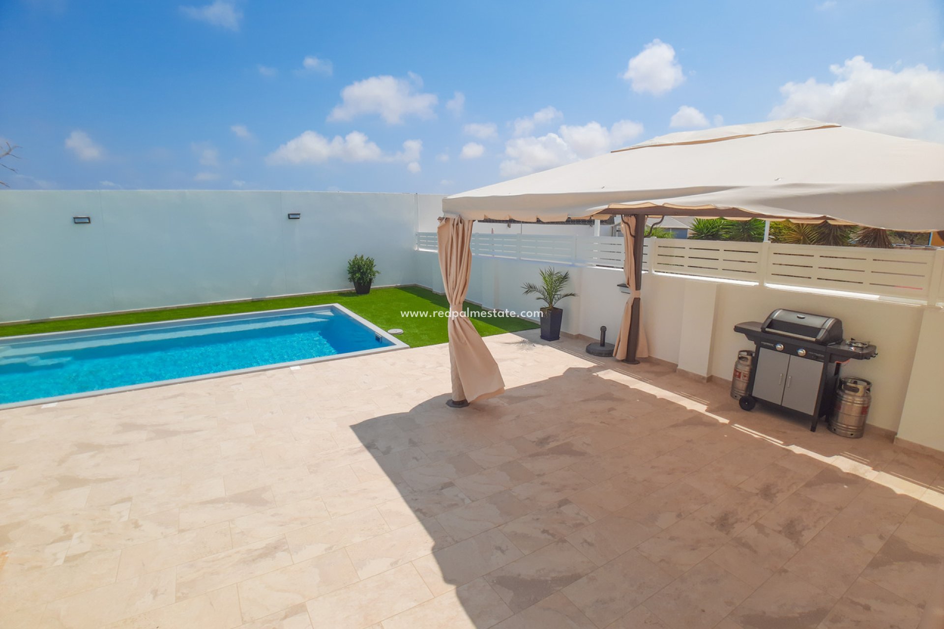 Reventa - Villa -
Torrevieja - Costa Blanca