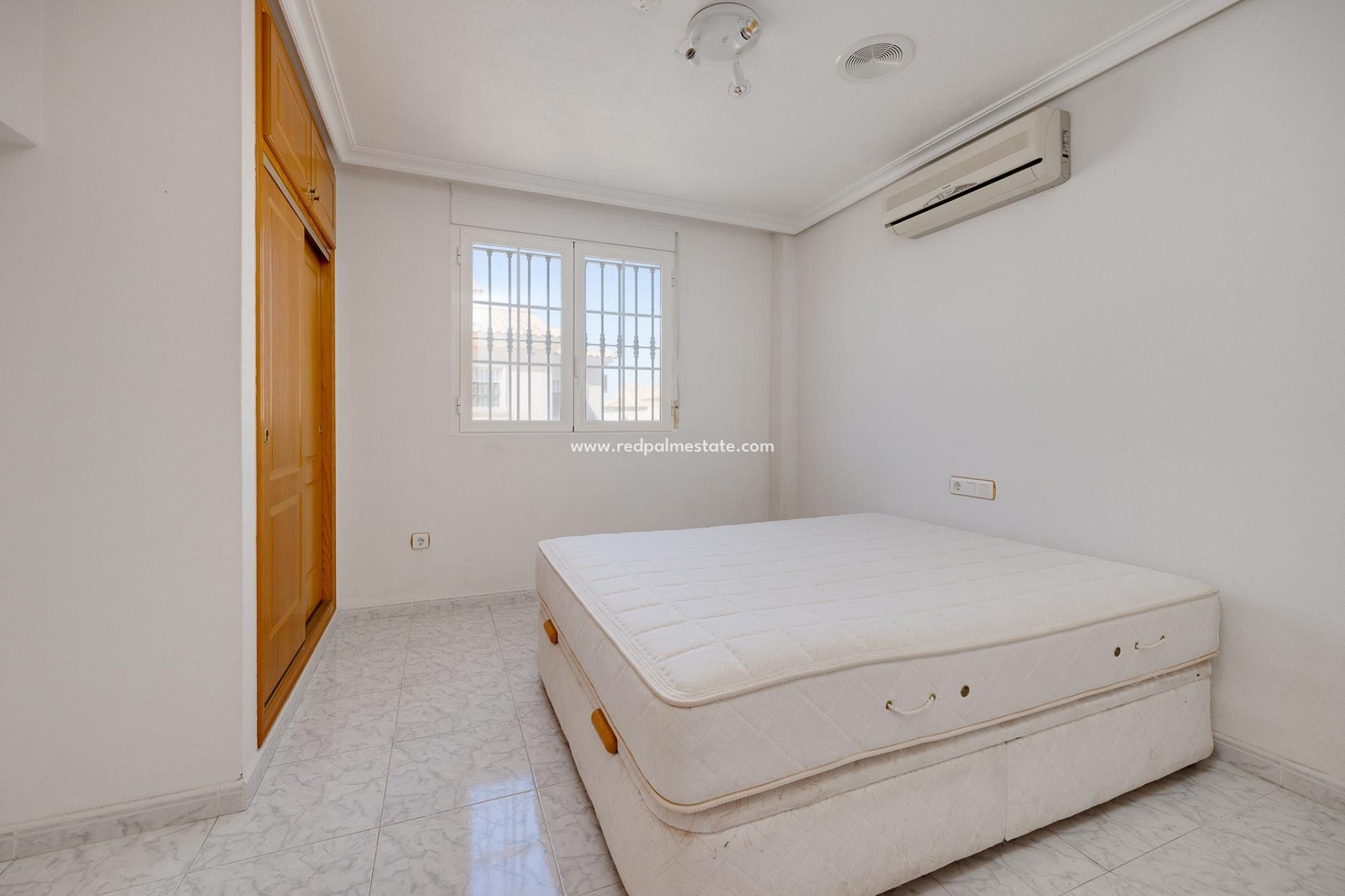 Reventa - Villa -
Torrevieja - Costa Blanca