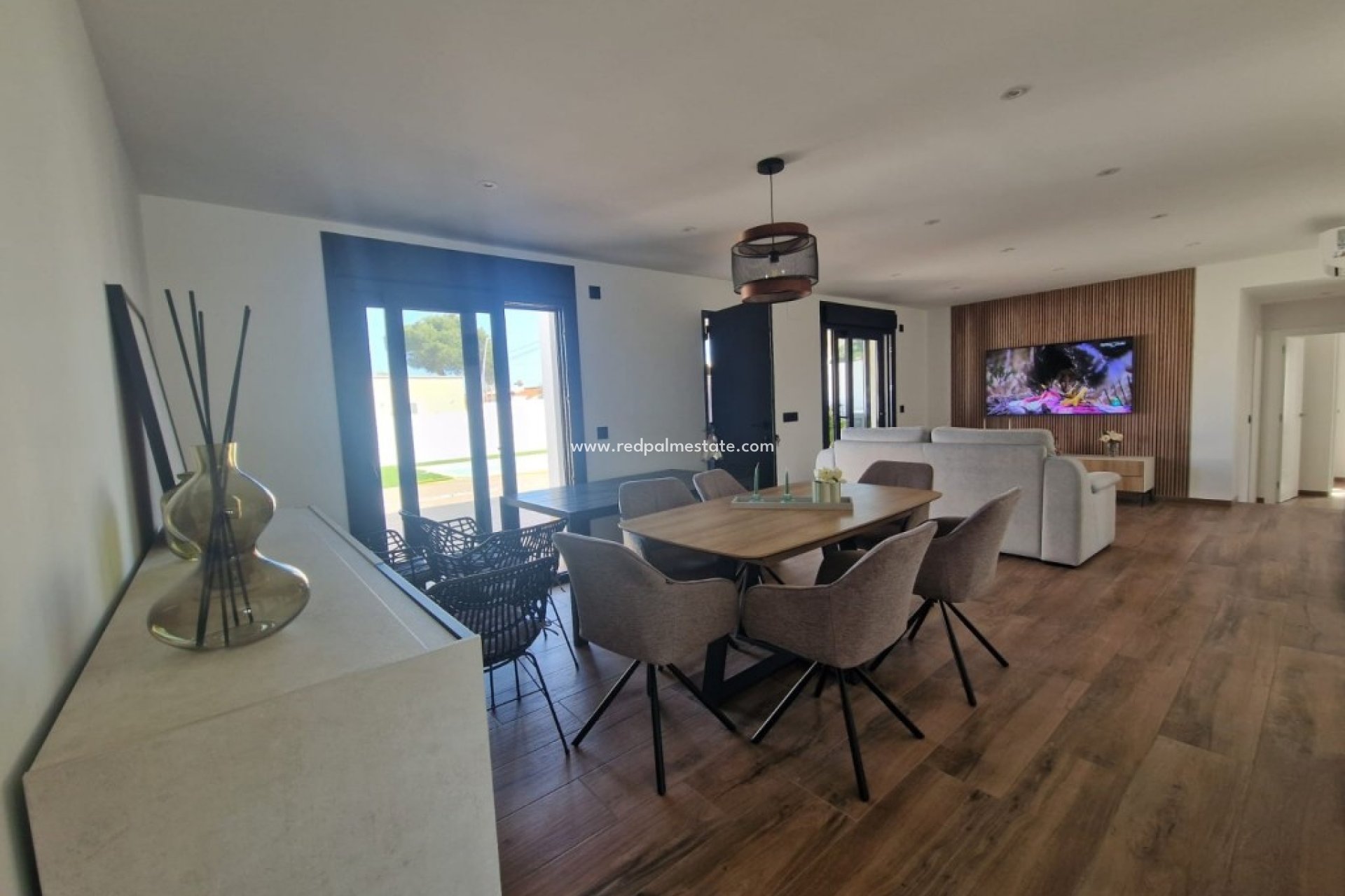 Reventa - Villa -
Torrevieja - Costa Blanca