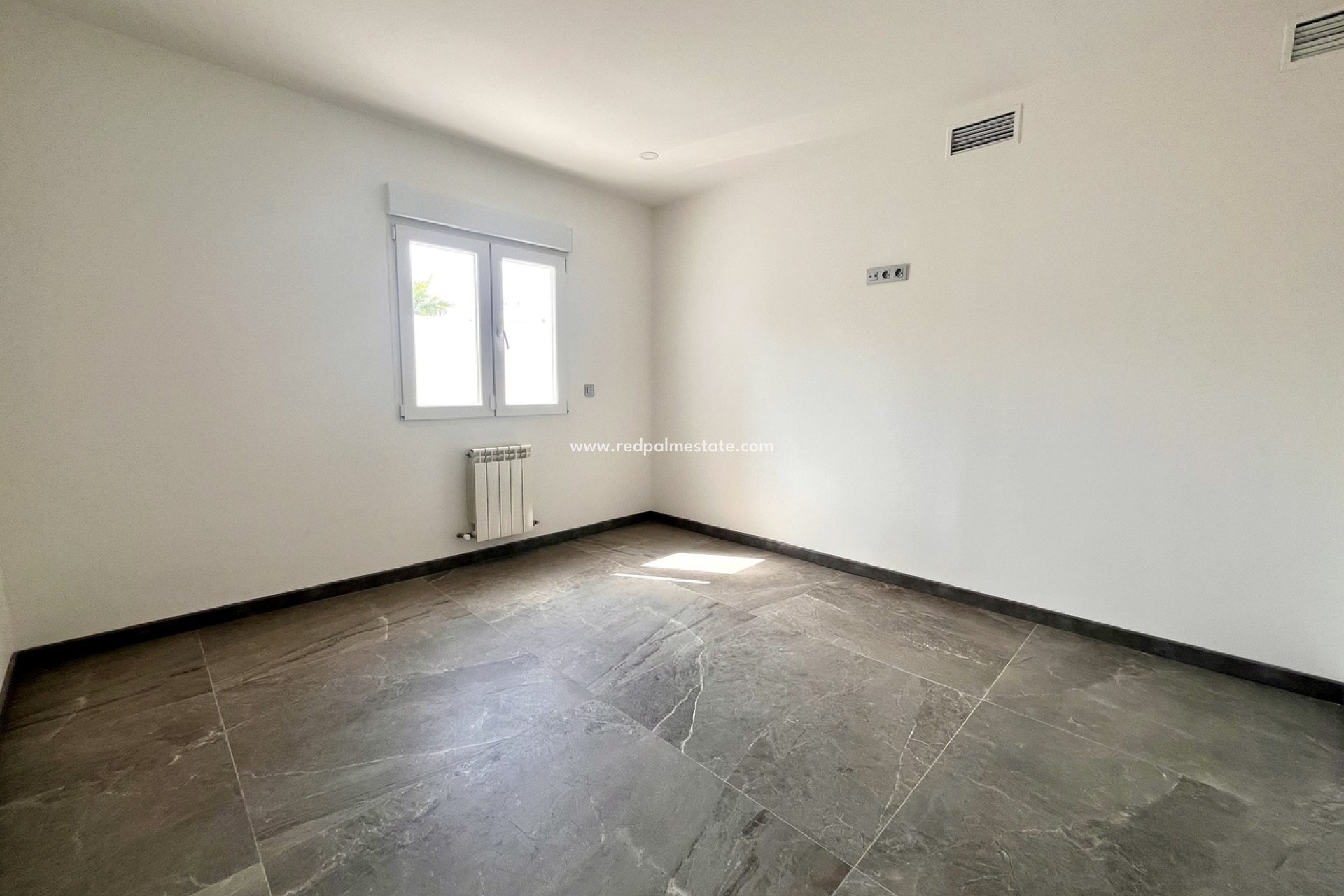 Reventa - Villa -
Torrevieja - Costa Blanca