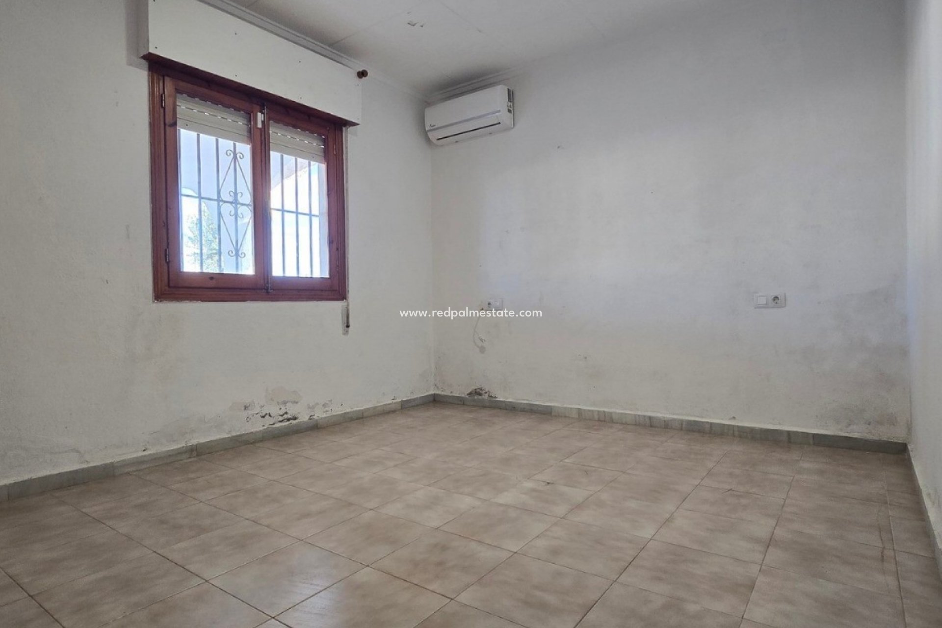 Reventa - Villa -
Torrevieja - El chaparral