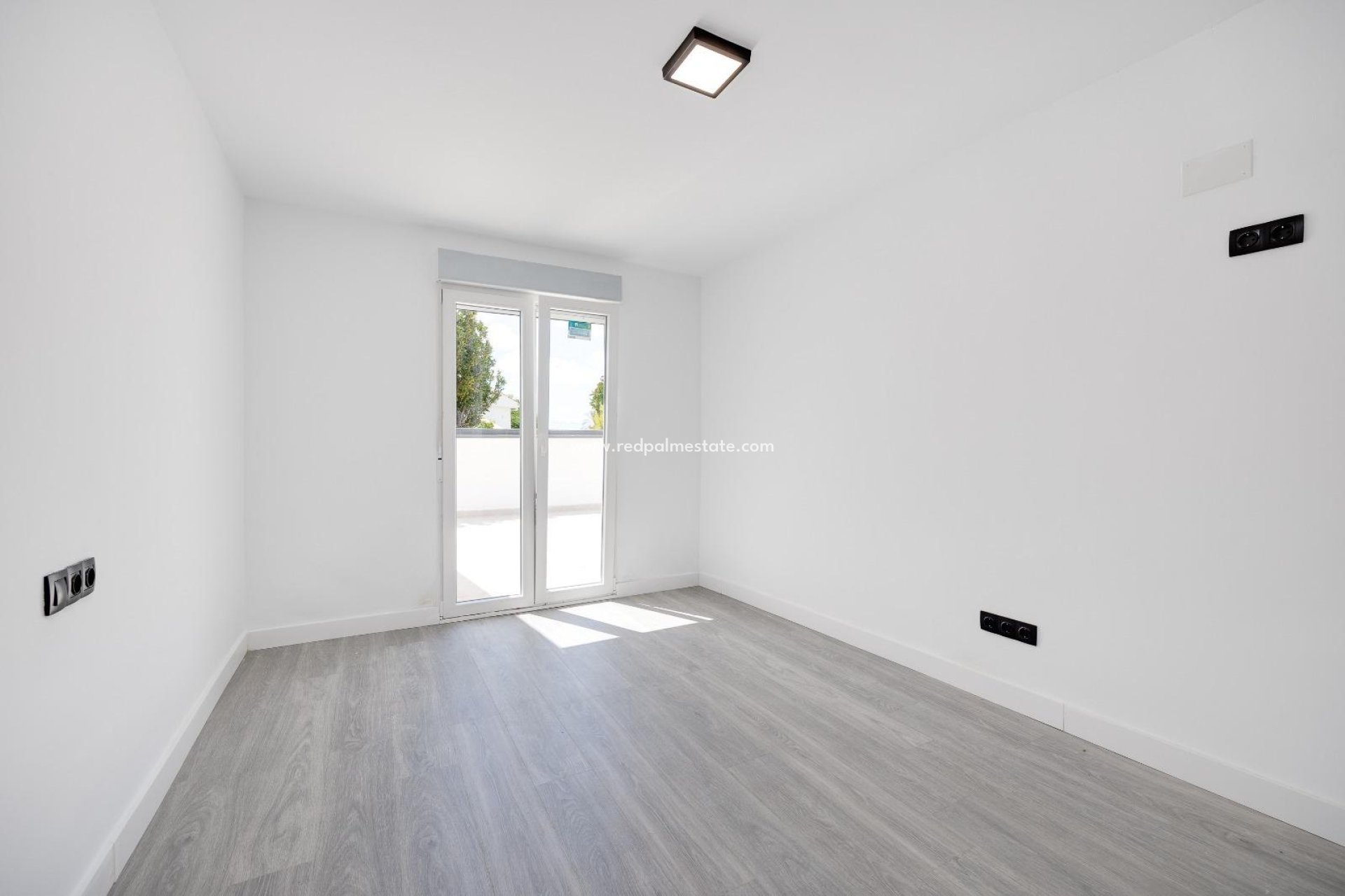 Reventa - Villa -
Torrevieja - El limonar