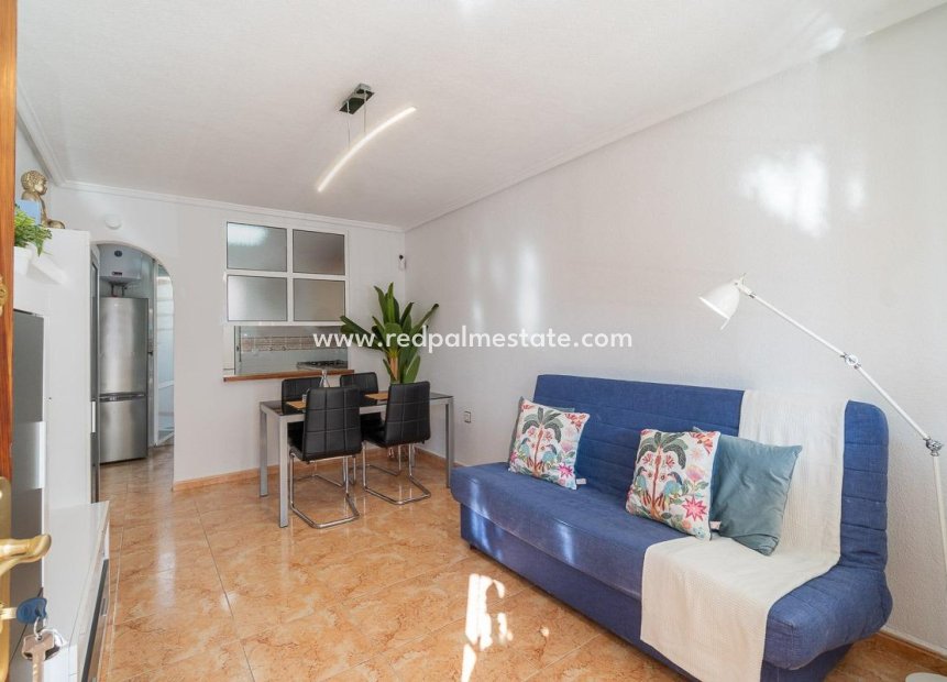 Reventa - Villa -
Torrevieja - El limonar
