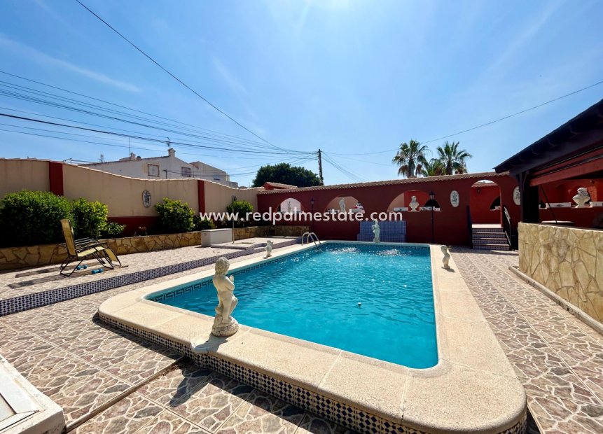 Reventa - Villa -
Torrevieja - Inland