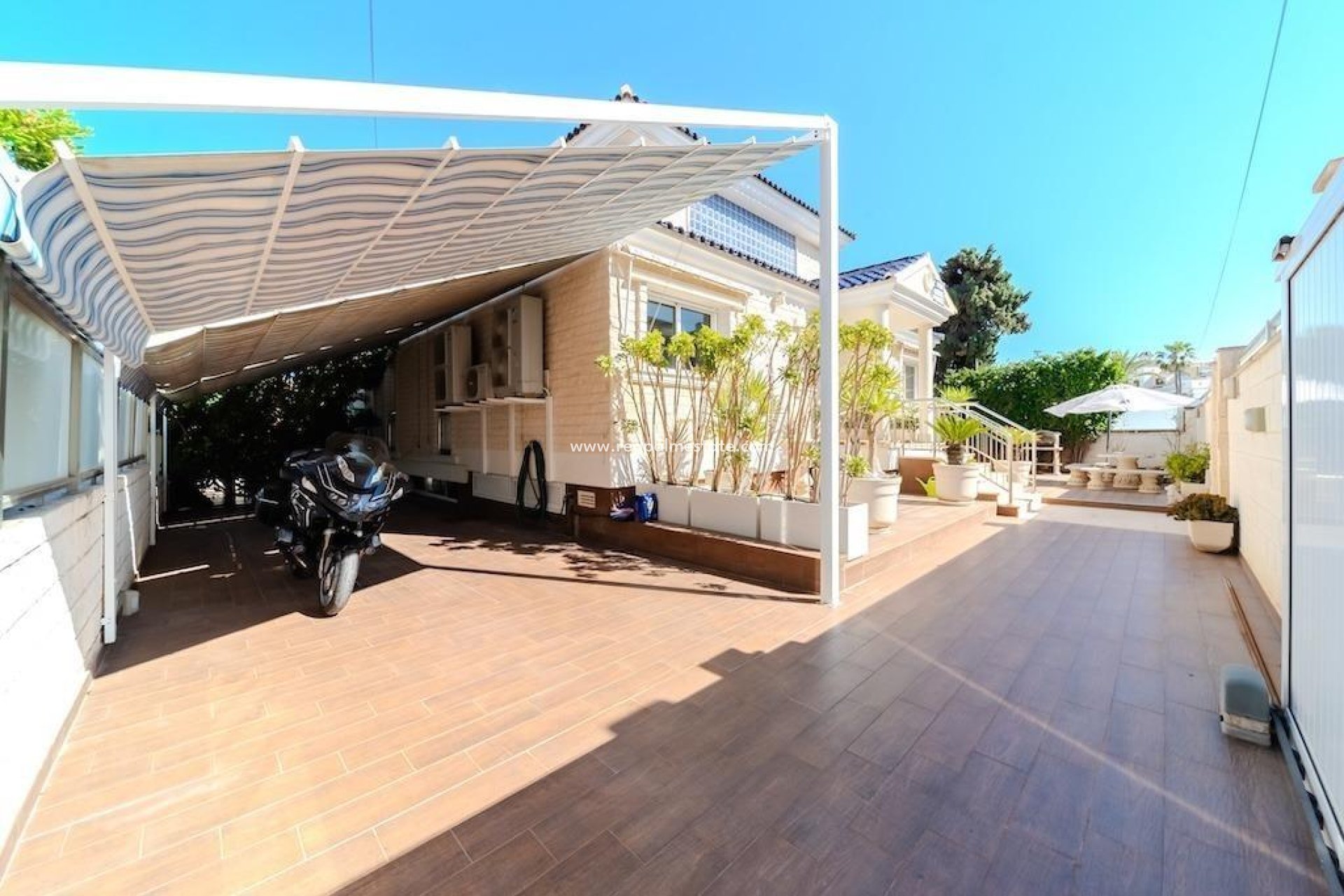 Reventa - Villa -
Torrevieja - La Mata