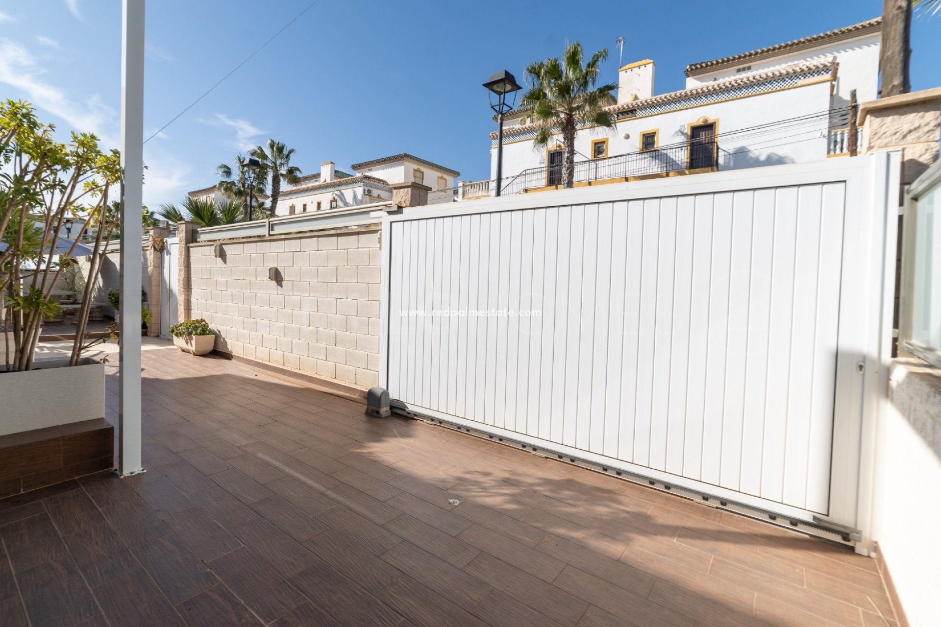 Reventa - Villa -
Torrevieja - La Mata