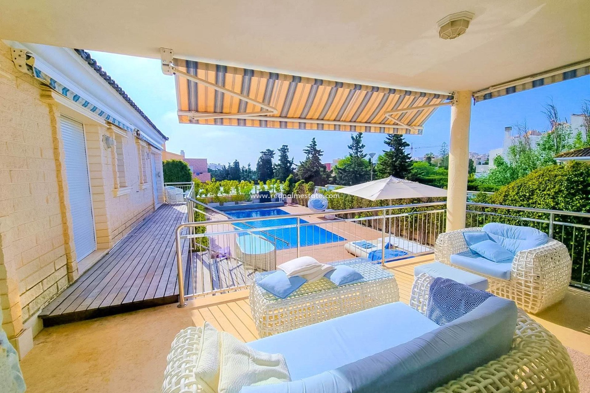 Reventa - Villa -
Torrevieja - La Mata