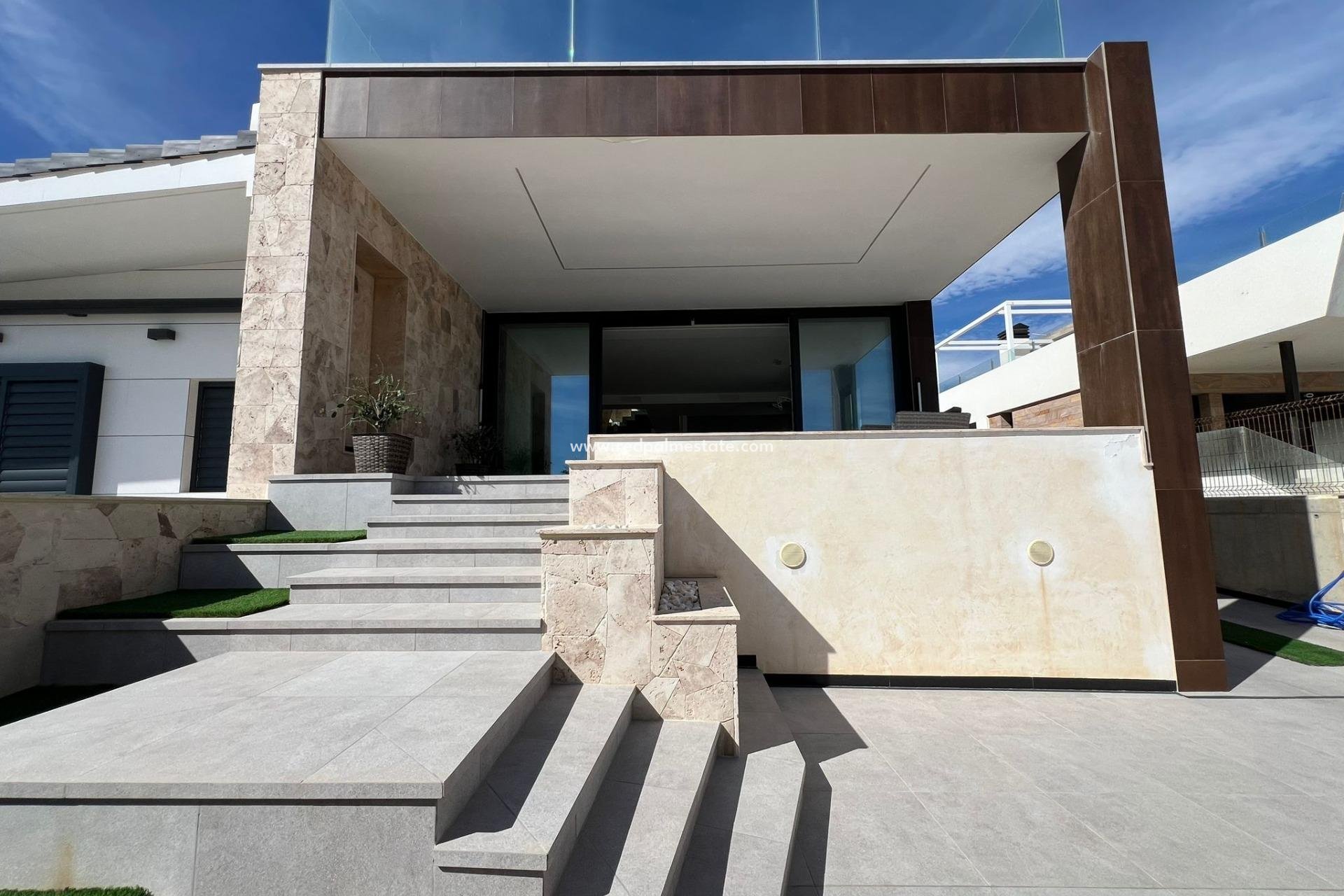 Reventa - Villa -
Torrevieja - La Mata